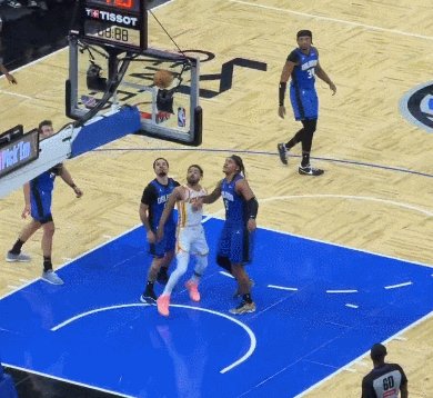 球砸裁判、抢断裁判、戏耍裁判！吹扬嘲弄比赛遭驱逐